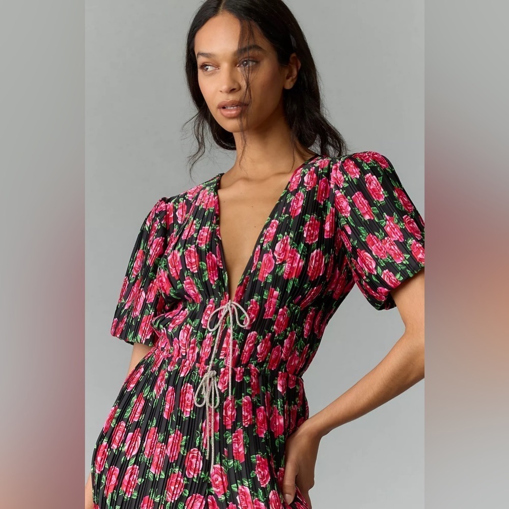NWT WAYF Floral Tie-Front Jumpsuit - Picture 2 of 4
